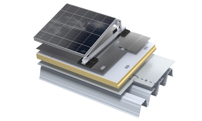 Realitätsnahe „Explosions-Darstellung“ eines Dachaufbaus, bestehend aus Unterkonstruktion Stahltrapezprofil, 1-lagige Dämmung, Oberlagsbahn und Dachnutzung als Solardach.